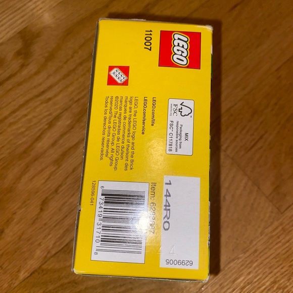 LEGO Classic (11007) Creative Green Bricks - Picture 6 of 6